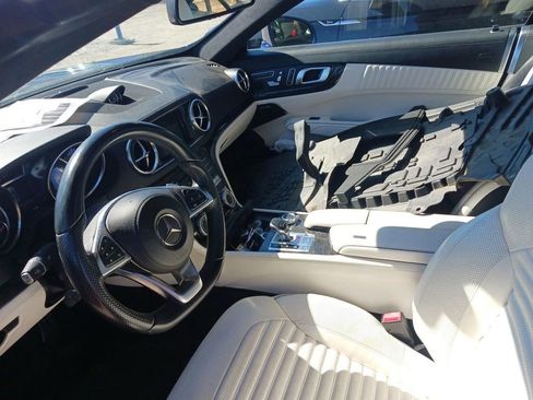 Used 2017 Mercedes-Benz SL 550 image 8