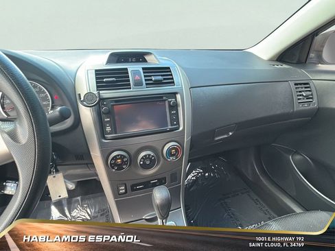 Used 2013 Toyota Corolla LE image 20