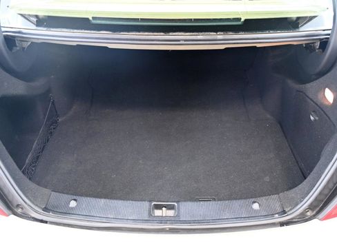 Used 2010 Mercedes-Benz C 300 Sport image 37