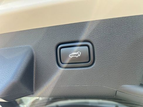 Used 2026 Kia Sportage SX image 10