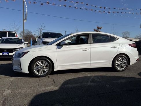Used 2019 Hyundai Elantra SEL w/ Cargo Package image 4