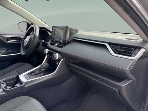 Certified 2021 Toyota RAV4 XLE image 33