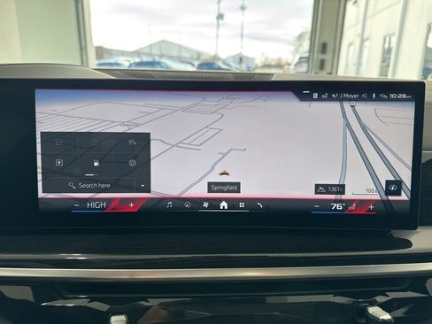 New 2026 BMW X5 M60i w/ Climate Comfort Package image 26