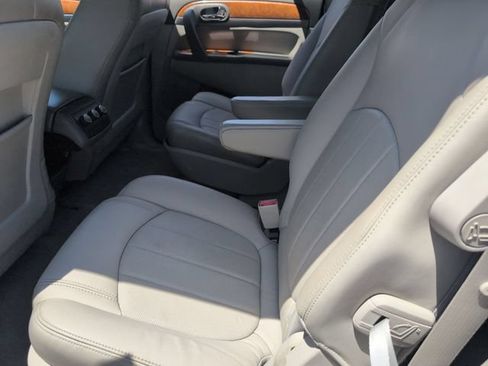 Used 2011 Buick Enclave CXL FWD image 24