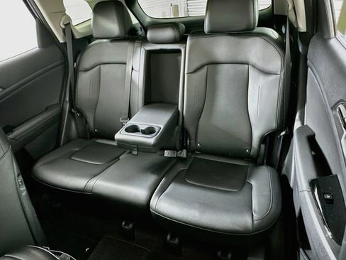 Used 2025 Kia Sportage EX FWD image 11