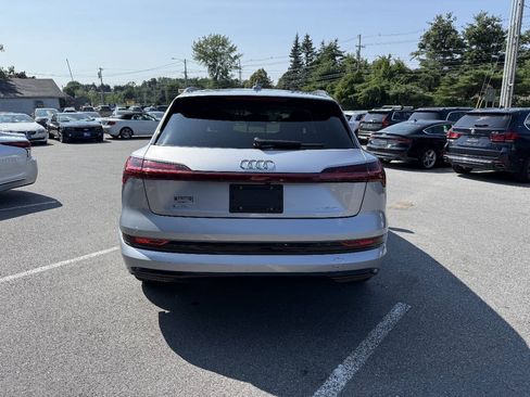 Used 2021 Audi e-tron Premium w/ Convenience Plus Package AWD/4WD image 9