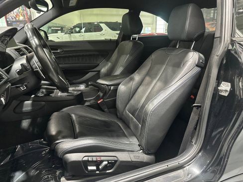 Used 2017 BMW M2 RWD image 5