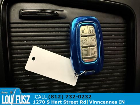 Used 2021 Chrysler Pacifica Touring-L w/ Uconnect Theater Family Group image 25