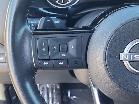 Certified 2024 Nissan Pathfinder SL image 12