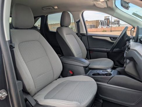Used 2022 Ford Escape SE w/ SE Sport Appearance Package FWD image 25