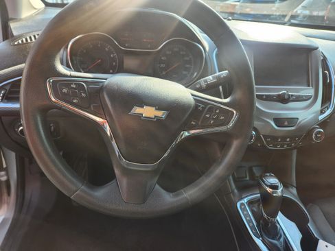 Used 2018 Chevrolet Cruze LT w/ LT Fleet Convenience Package image 6