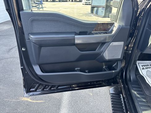 Used 2024 Ford F350 Lariat w/ Camper Package image 15