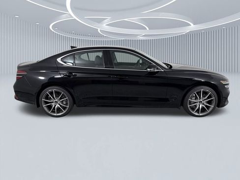 New 2025 Genesis G70 2.5T image 2