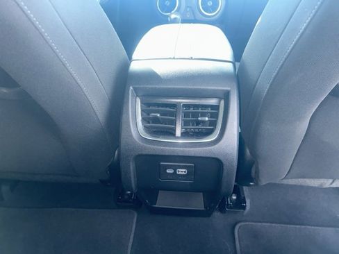 Used 2020 Chevrolet Blazer LT image 37