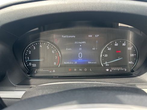 Used 2021 Ford Explorer XLT w/ Equipment Group 202A RWD image 17