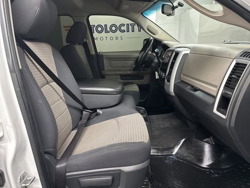 Used 2011 RAM 2500 Big Horn image 20