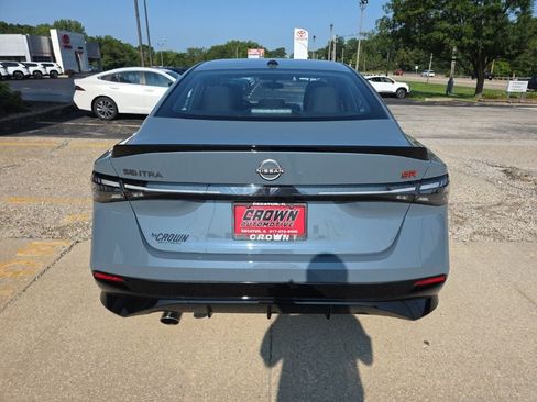 Used 2026 Nissan Sentra SR w/ Floor Mat Package FWD image 4