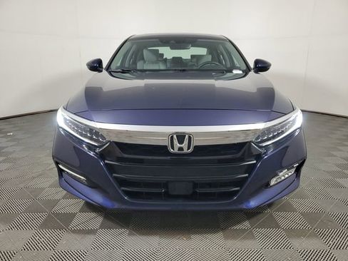 Used 2020 Honda Accord Touring image 2