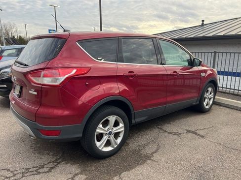 Used 2014 Ford Escape SE image 3