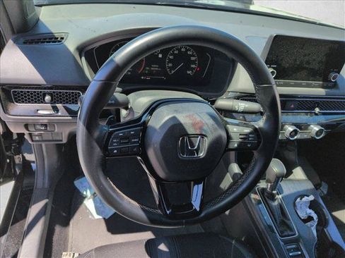 Used 2023 Honda Civic Sport image 11