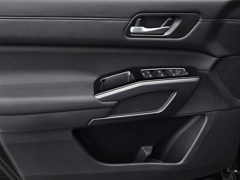 New 2026 Nissan Pathfinder SL FWD image 18