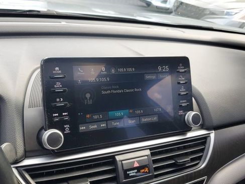 Used 2019 Honda Accord EX-L image 17