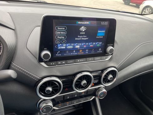 Used 2025 Nissan Sentra SV FWD image 19