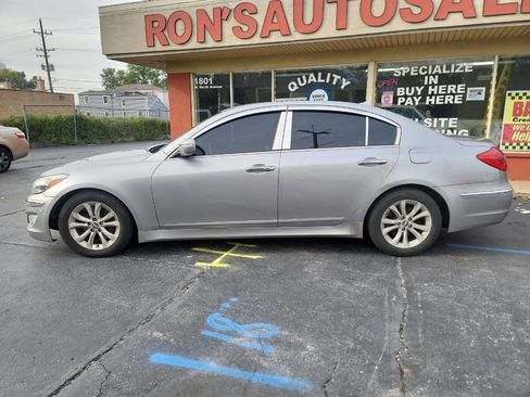 Used 2013 Hyundai Genesis 3.8 image 8