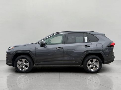 Used 2025 Toyota RAV4 XLE AWD/4WD image 8