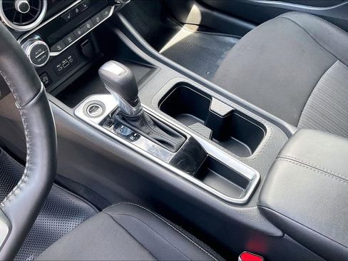 Certified 2025 Nissan Sentra SV w/ All-Weather Package FWD image 15