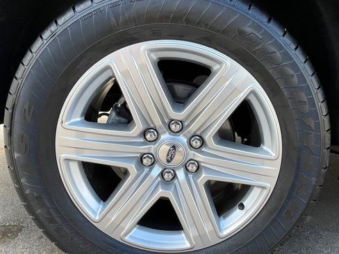 Used 2019 Ford Expedition XLT w/ Equipment Group 202A image 17