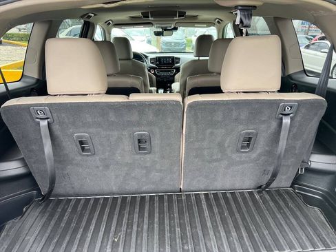 Used 2022 Honda Pilot Touring image 19