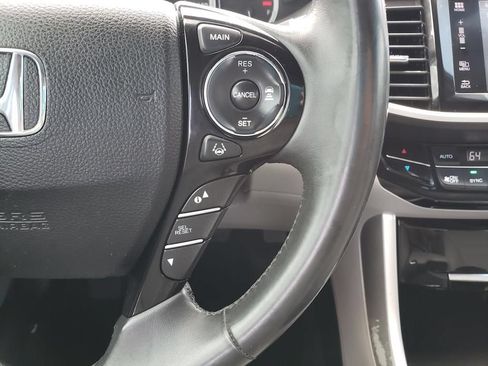 Used 2016 Honda Accord Touring image 12