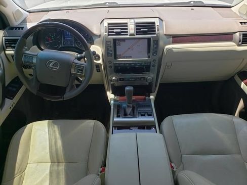 Used 2015 Lexus GX 460 w/ Premium Package AWD/4WD image 16