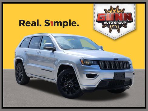 Used 2018 Jeep Grand Cherokee Altitude RWD image 1