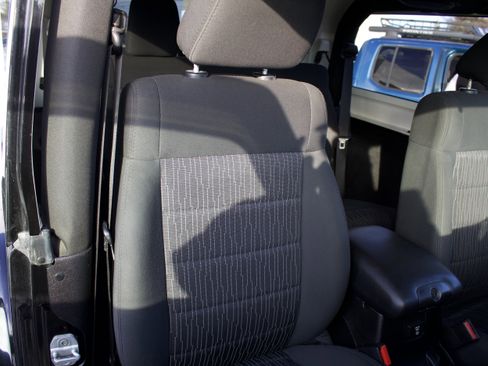 Used 2012 Jeep Wrangler Sahara w/ Connectivity Group image 18