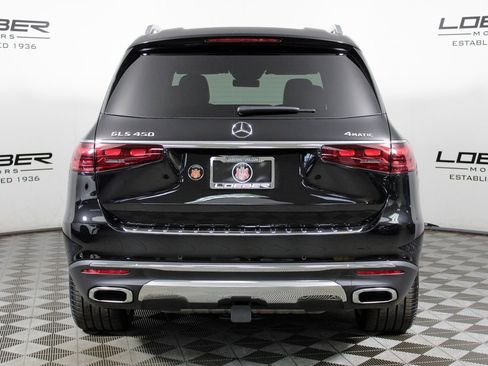 Used 2025 Mercedes-Benz GLS 450 4MATIC image 4