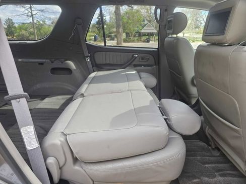 Used 2003 Toyota Sequoia Limited image 39