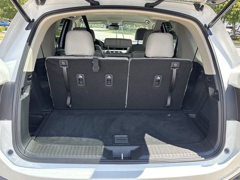 Used 2025 Honda Pilot EX-L image 7
