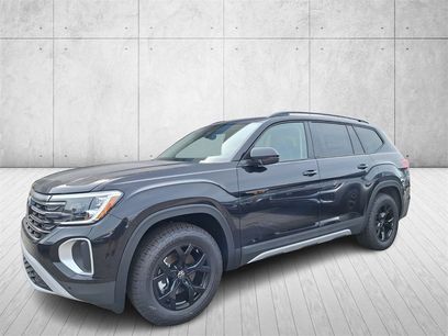 New 2025 Volkswagen Atlas Peak Edition SE