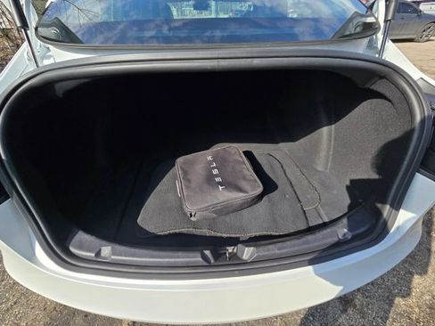 Used 2020 Tesla Model 3 Standard Range Plus image 29