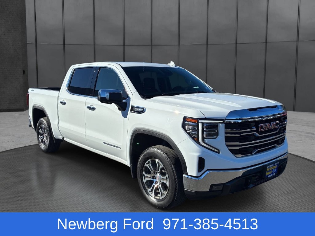 Used 2025 GMC Sierra 1500 SLT AWD/4WD image 3