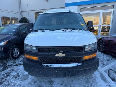 Used 2022 Chevrolet Express 2500 w/ Communications Package image 2