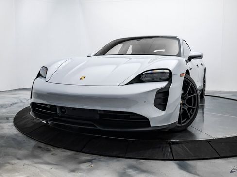 Used 2023 Porsche Taycan GTS w/ Premium Package image 3