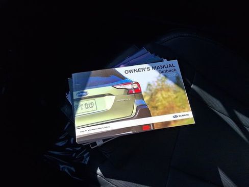 Certified 2025 Subaru Outback Limited image 28