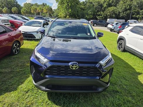 Used 2024 Toyota RAV4 XLE w/ Convenience Package FWD image 2