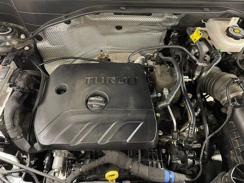 Used 2023 Buick Encore GX Essence w/ Advanced Technology Package image 27