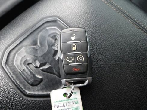 Used 2022 RAM 1500 Laramie w/ Night Edition image 12