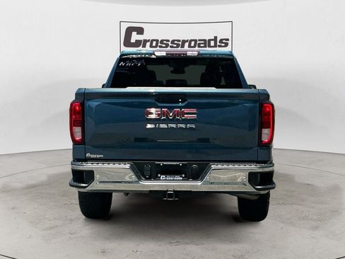 Used 2024 GMC Sierra 1500 Pro w/ Pro Value Package AWD/4WD image 4