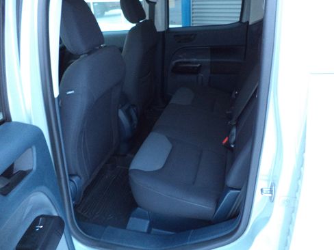 Used 2024 Ford Maverick XL image 3